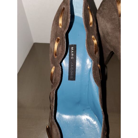 Marc Jacob's Brown Suede Heels Size 9 NWOT - Picture 2 of 7